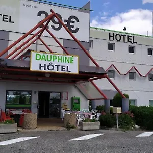 Le Dauphine Hotel